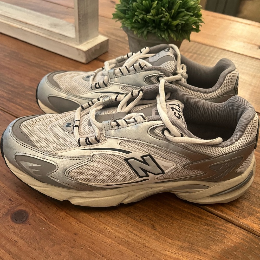 New Balance Black and White Sneakers